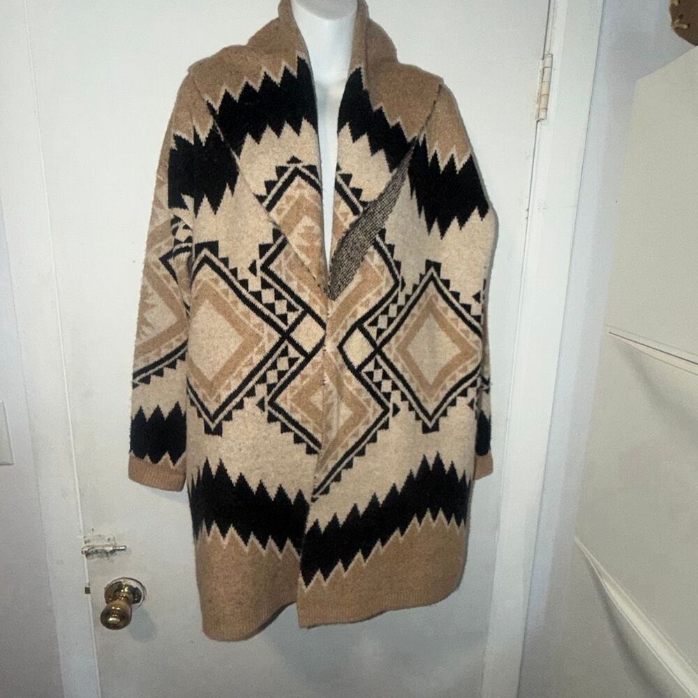 TAHARI Tan, Black And Beige Tribal Print Long Length Cardigan Sweater-S